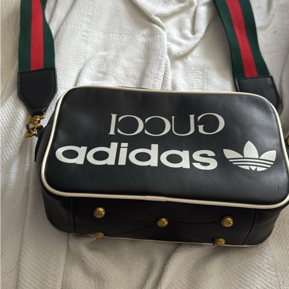 Gucci Black and Green Crossbody Bag